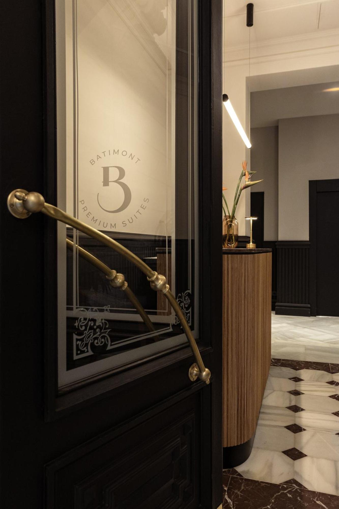 Batimont Suites & Apartments Bilbao Esterno foto