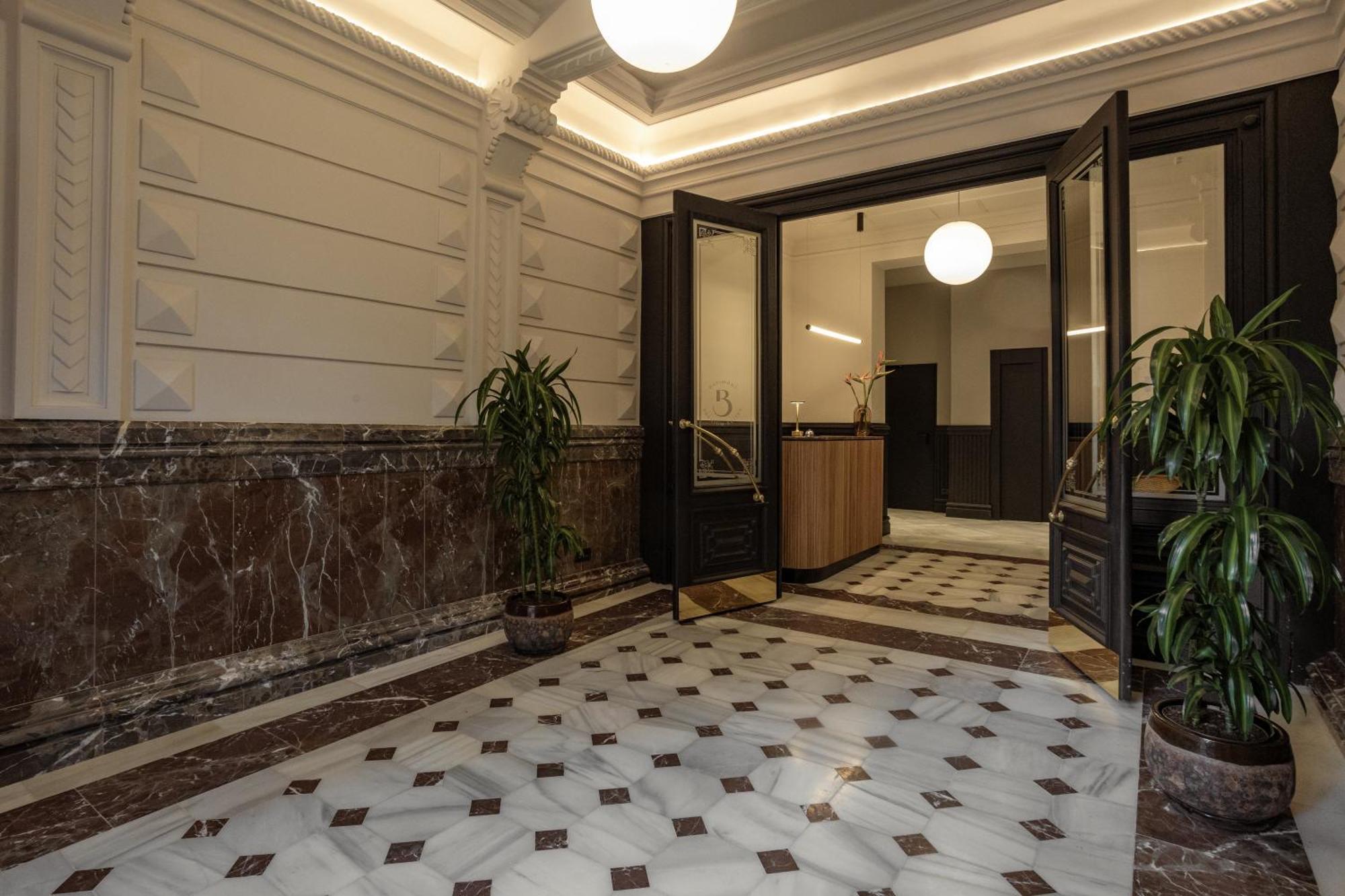 Batimont Suites & Apartments Bilbao Esterno foto