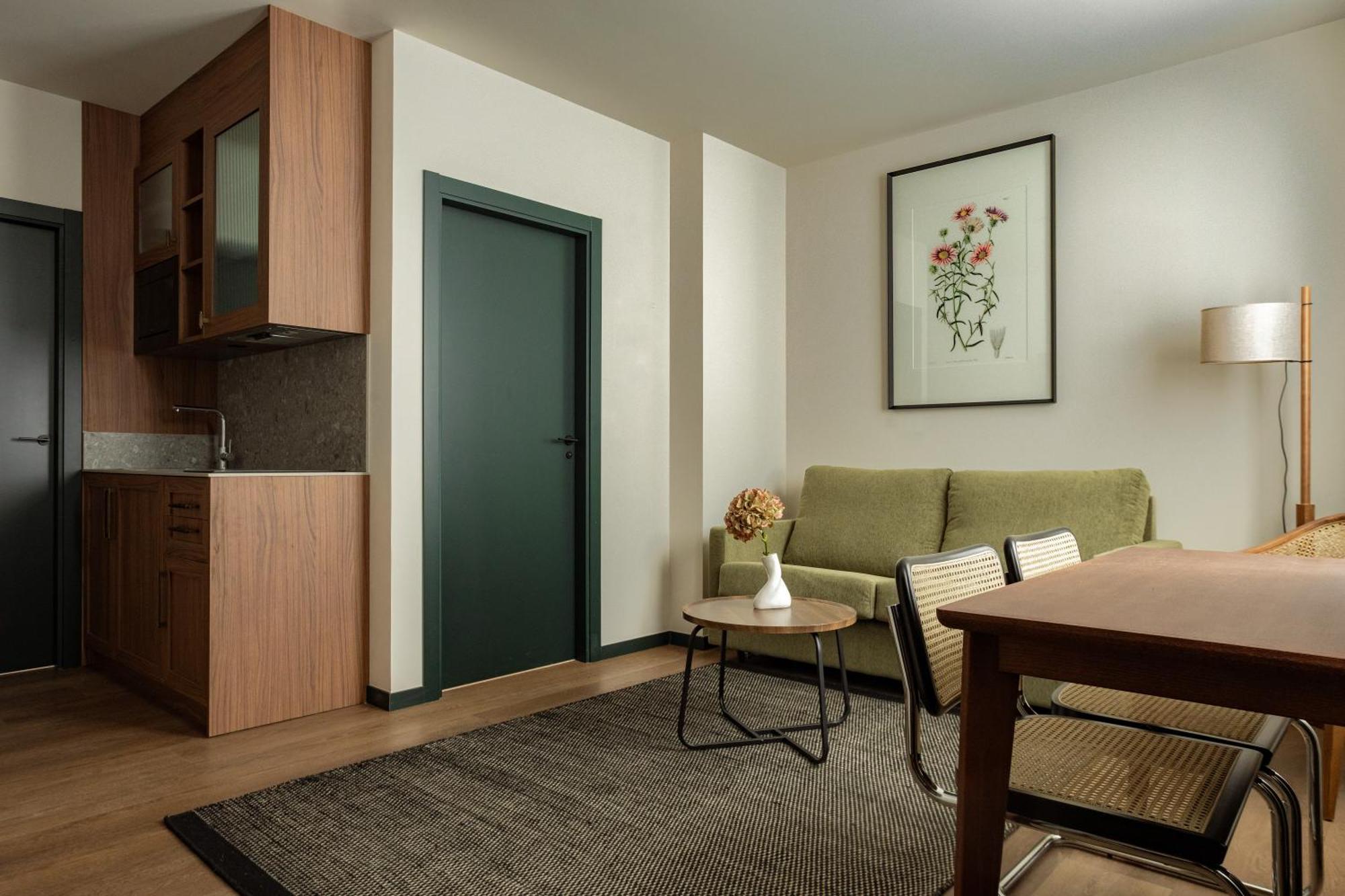 Batimont Suites & Apartments Bilbao Esterno foto
