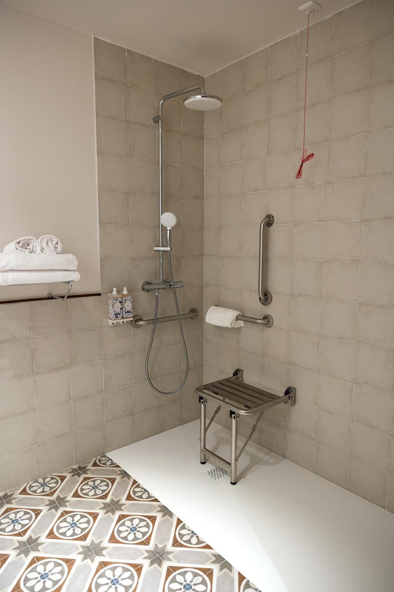 Batimont Suites & Apartments Bilbao Esterno foto